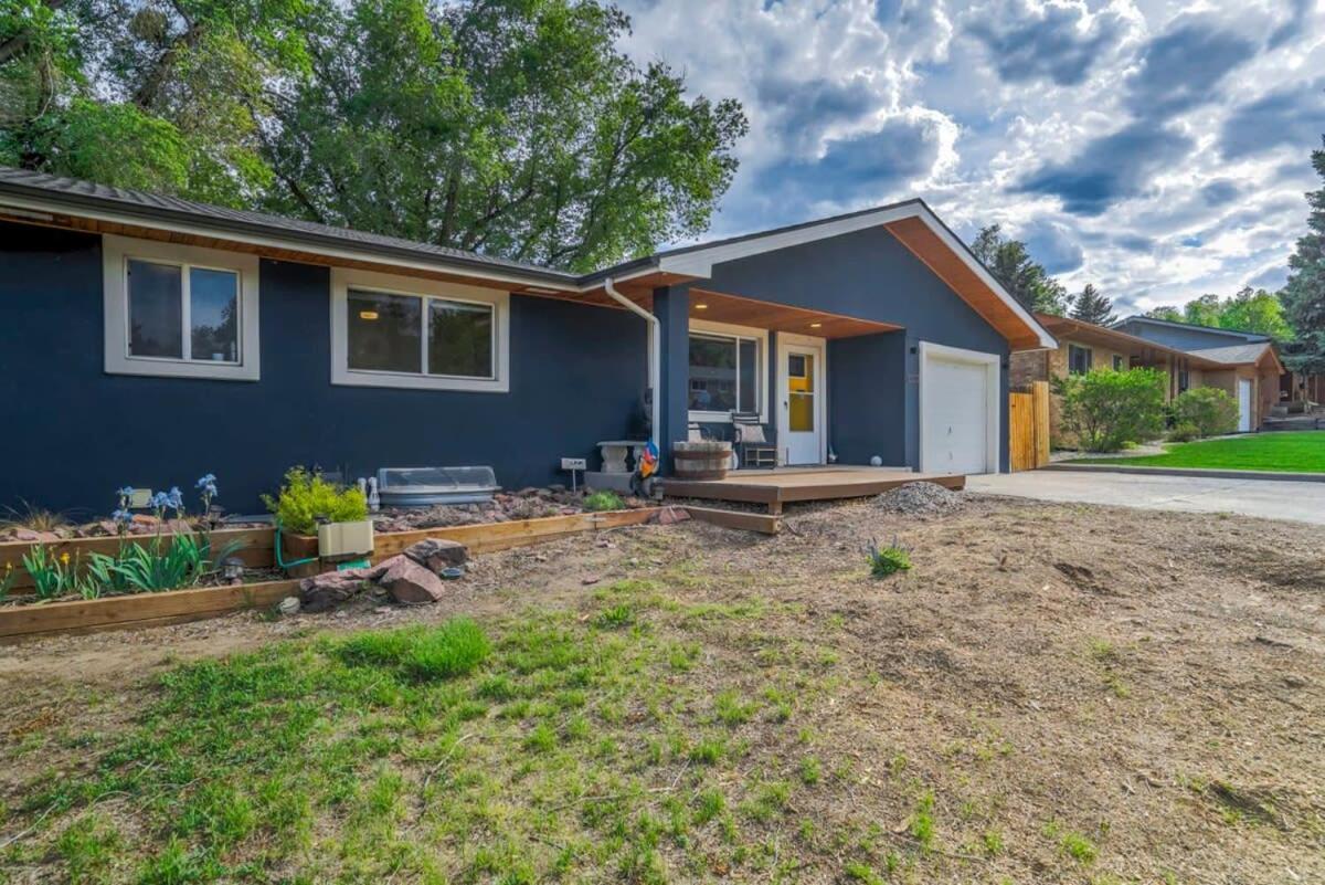 Family Oasis Offices Home Gym Fenced Yard Колорадо-Спрінгз Екстер'єр фото